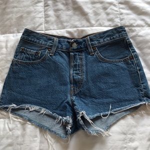 Levi’s 501 cutoff shorts
